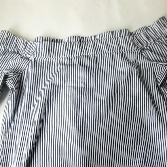 Cupio Off-Shoulder Navy Striped Blouse - Picture 4 of 8